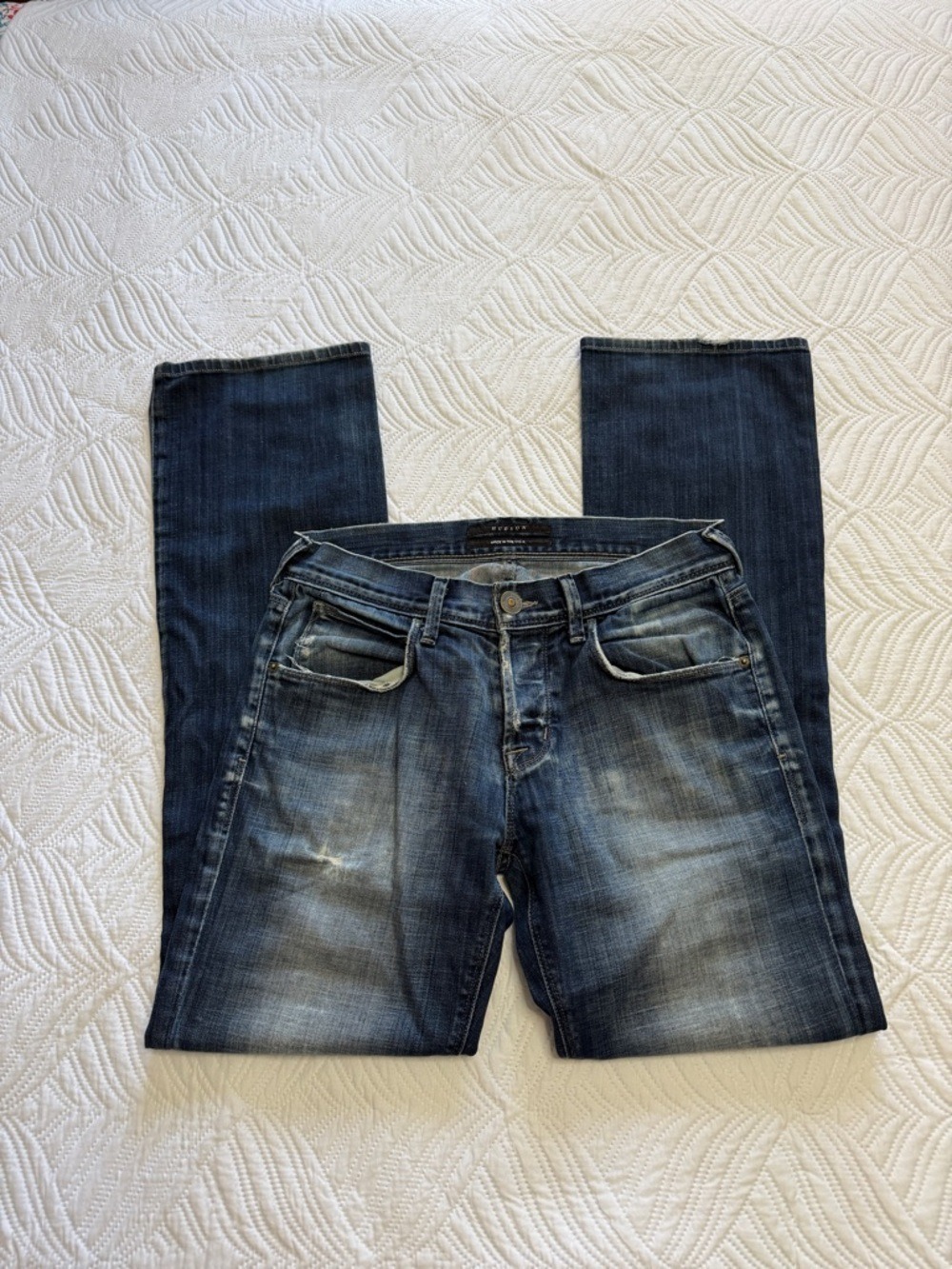 Hudson Bryan Women’s Dark Blue Stonewashed Distressed Denim Jeans. Size 30